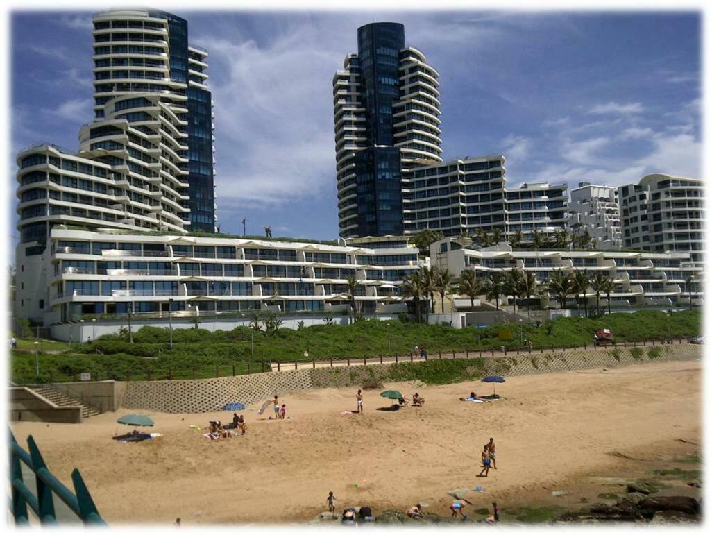 Beachfront Luxury @ Umhlanga Дурбан Екстер'єр фото